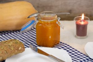 День рождения микроволновки, или как поесть быстро и вкусно. Фото: pixabay Апельсиновый джем в стеклянной баночке. Фото: pixabay