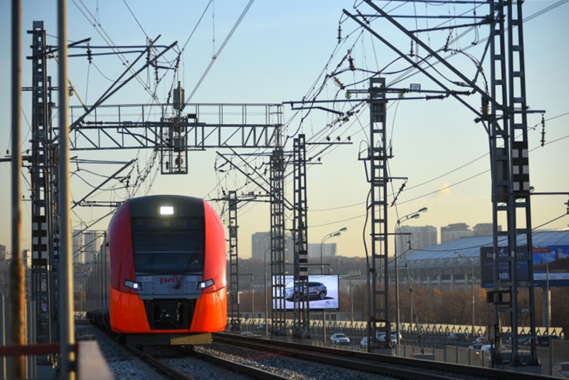 Новые вагоны станут альтернативой старым плацкартам. Фото: Александр Кожохин