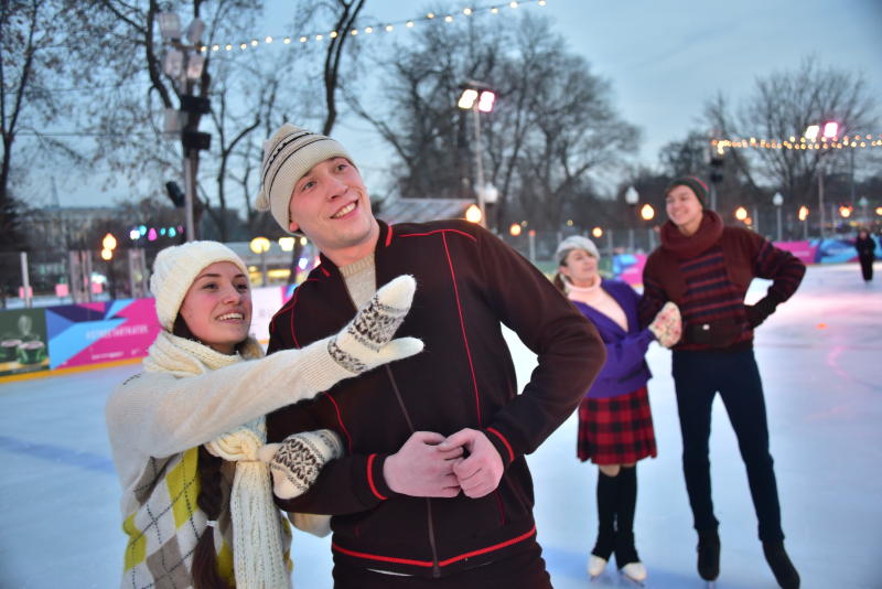Горожан пригласили на ледовые спектакли в парки Москвы