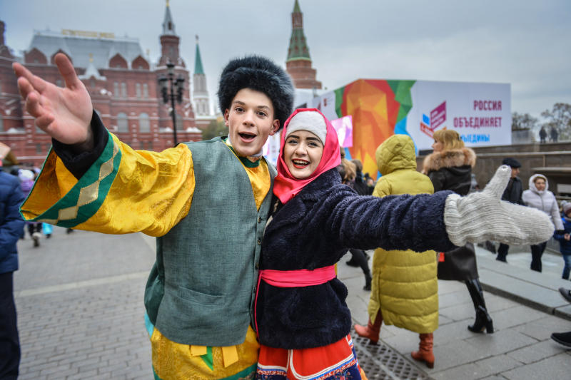 Москвичи и туристы знакомились с традициями и обычаями народов России. Фото: Наталья Феоктистова