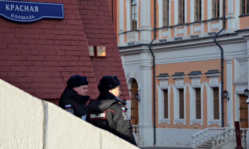 На юге столицы инспекторы ДПС пресекли мелкое взяточничество