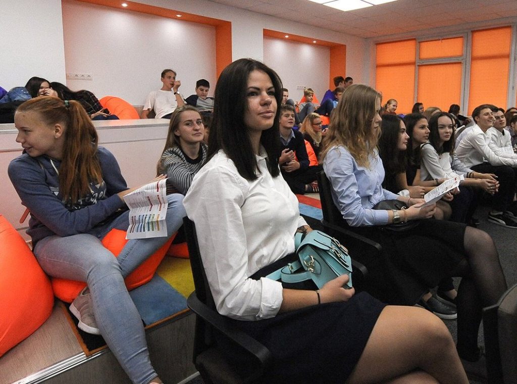 Молодые парламентарии столицы поучаствовали в дебатах «Мастер слова». Фото: сайт мэра Москвы