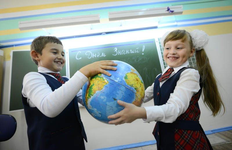 Осенью школы Москвы примут около 109 тысяч первоклассников