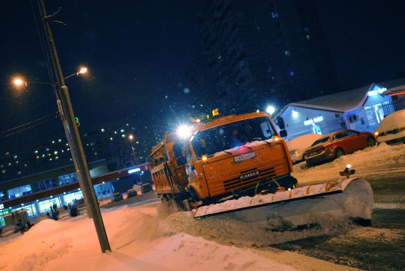 «Желтый» уровень погодной опасности объявлен в Москве из-за метели. Фото: Александр Кожохин, «Вечерняя Москва»