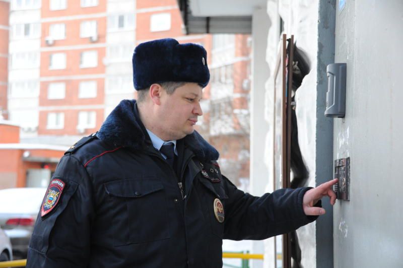 Полицейские УВД по ЮАО задержали подозреваемых в краже строительного оборудования