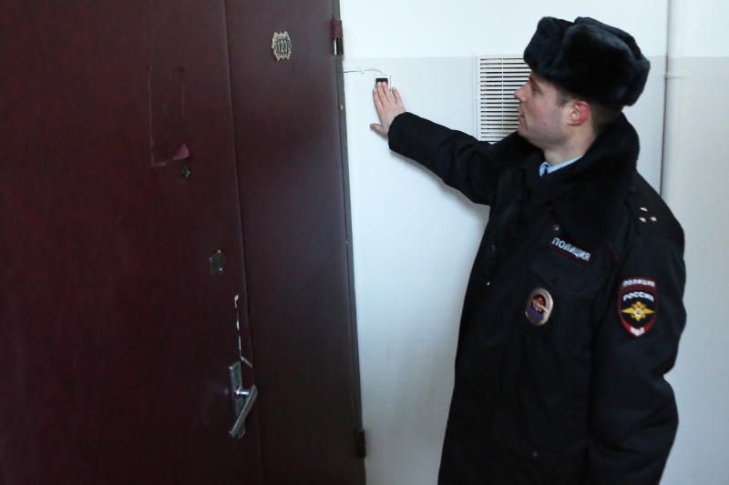 Полицейские УВД по ЮАО в Коломенском проезде задержали подозреваемого в мошенничестве