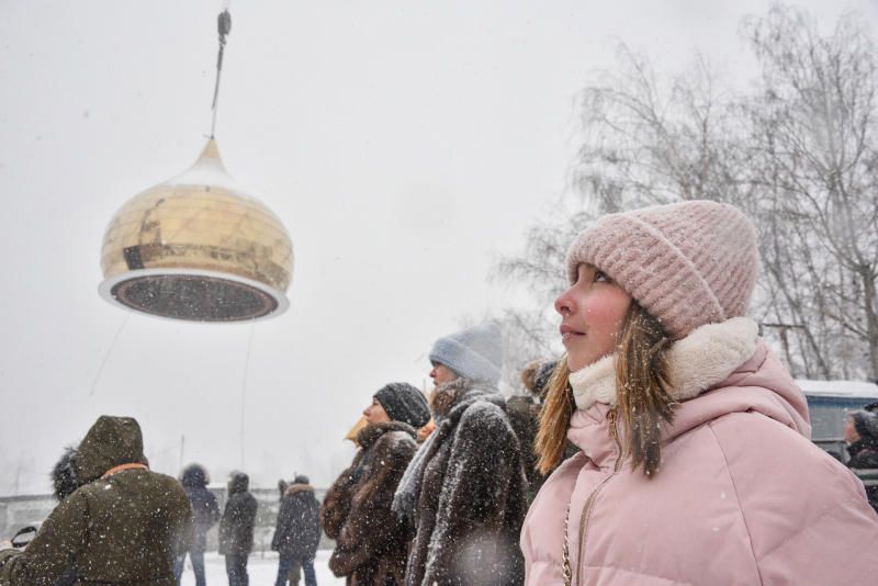 Основной купол возвели у храма Чуда Архангела Михаила в Хонех. Фото: Пелагия Замятина, «Вечерняя Москва»