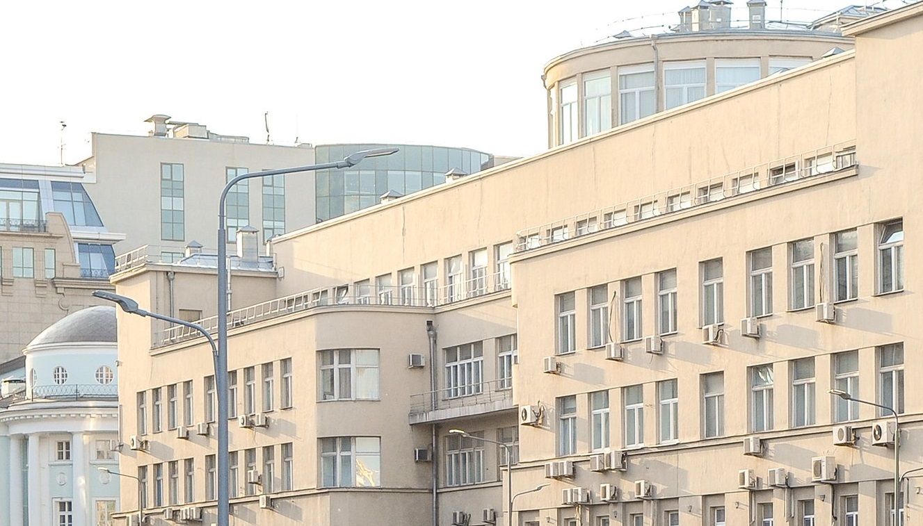 Столичные власти планируют вернуть зданию исторический облик 1930–1950-х годов. Фото: mos.ru