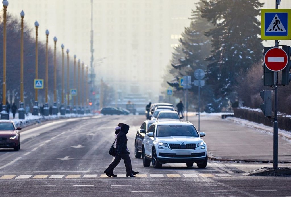Столичные водители смогут воспользоваться бесплатной парковкой в День защитника Отечества. Фото: сайт мэра Москвы