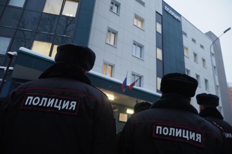 Полиция задержала подозреваемых в разбойном нападении в лифте на юго-востоке Москвы