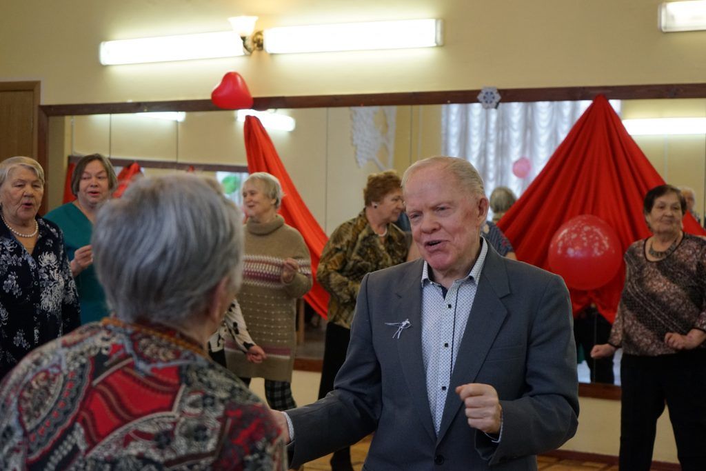 Мужчины находятся здесь в центре внимания. Фото: Михаил Прядко