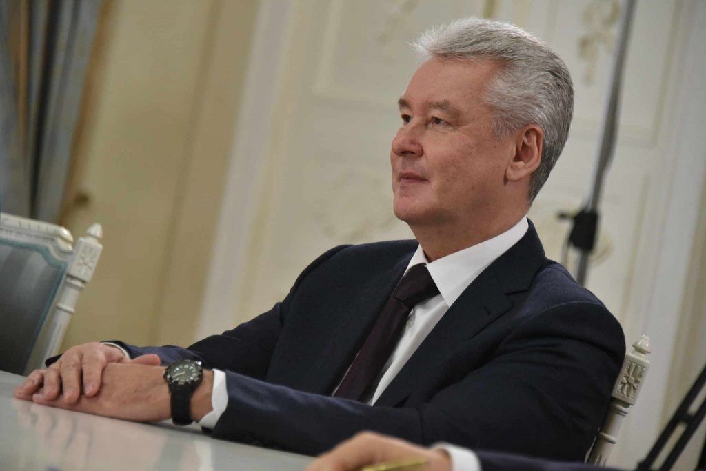 Мэр проконсультировался с объединением предпринимателей. Фото: Владимир Новиков
