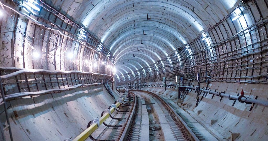 В тоннелях московского метро готовятся модернизировать систему освещения. Фото: mos.ru