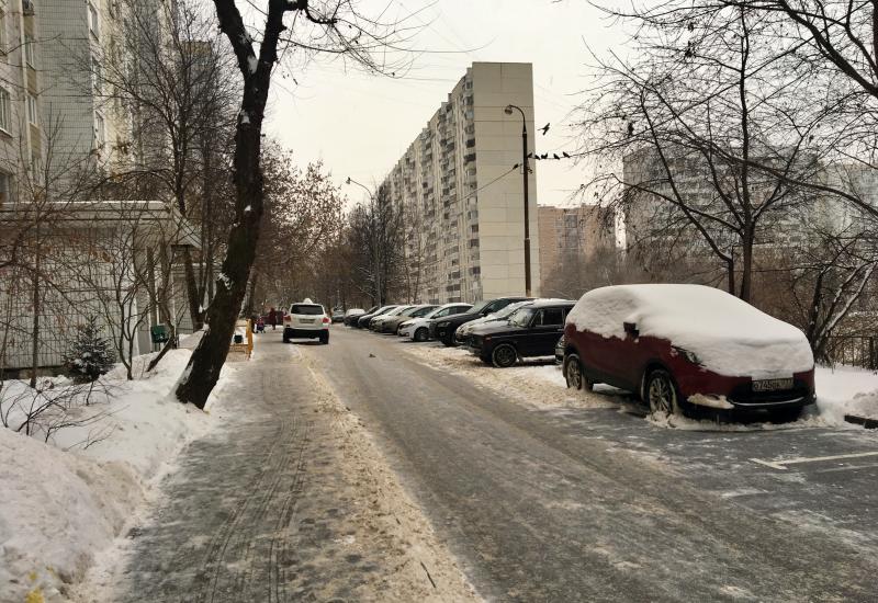 Водители Южного округа смогут арендовать парковочные места на десять лет. Фото: Анна Быкова