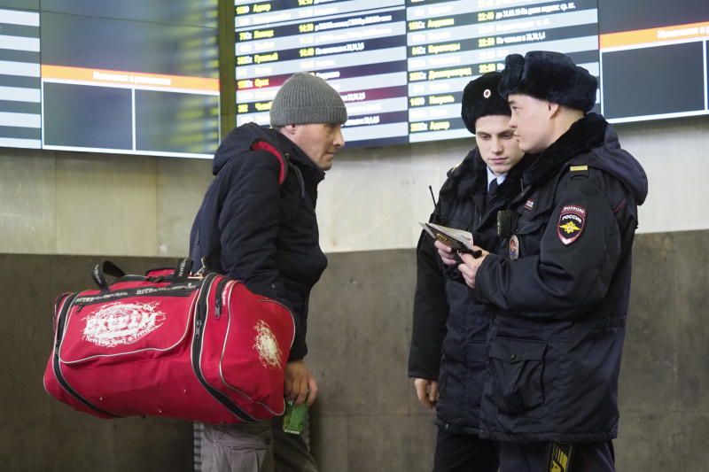 Сотрудники полиции Южного округа выявили факты нарушения миграционного законодательства