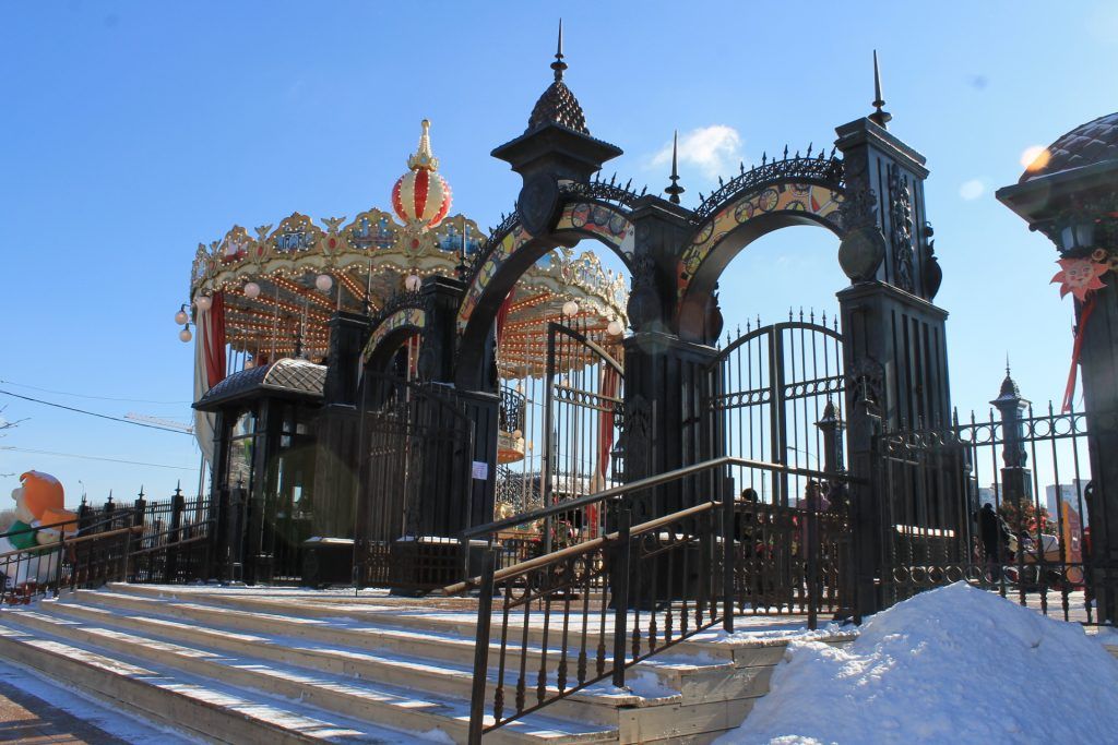 Вход на площадку «Московской Масленицы» на Ореховом бульваре. Фото: Любовь Тимошкина