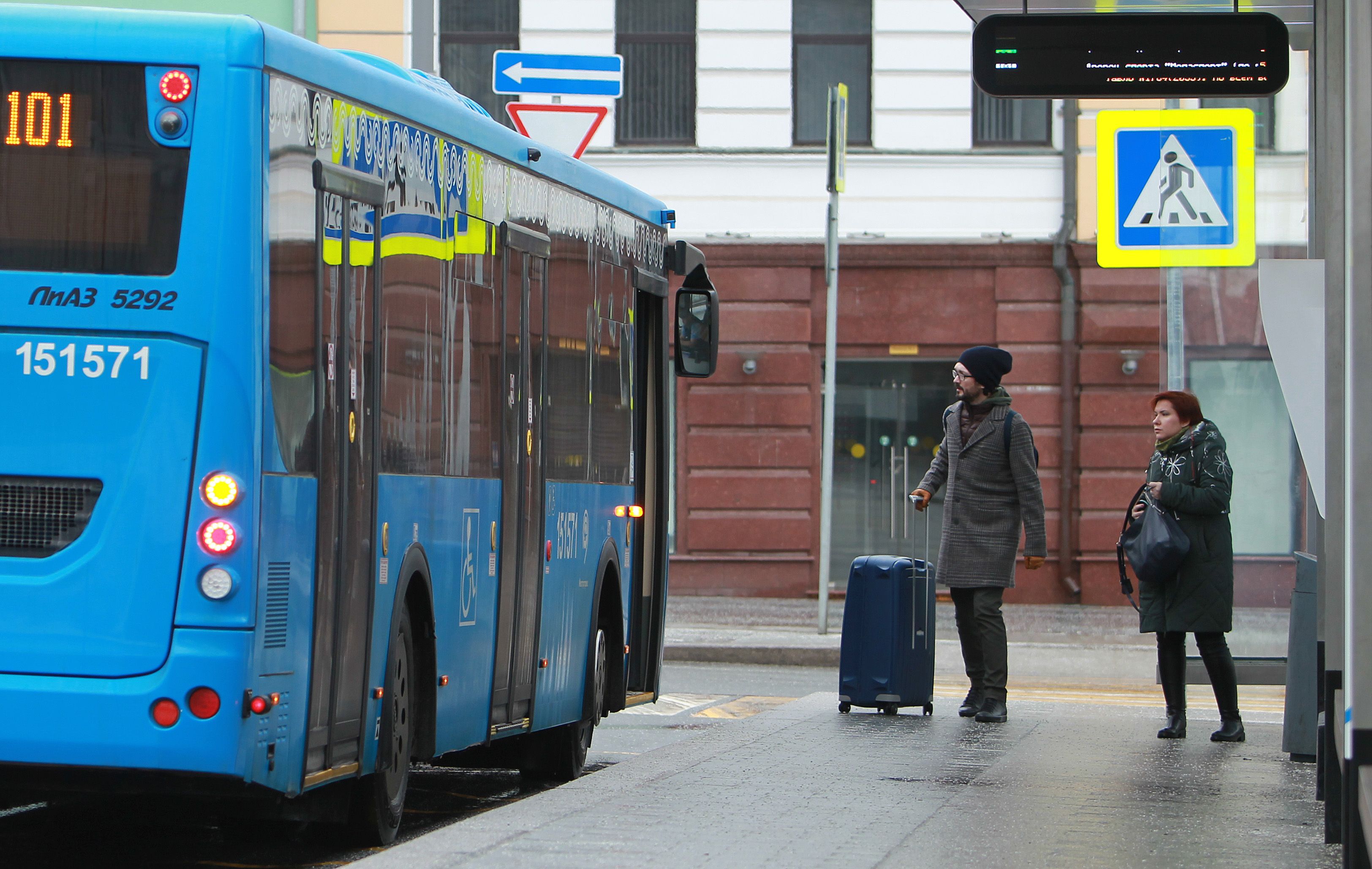 Маршруты автобусов изменят с 23 марта. Фото: архив «Вечерняя Москва»