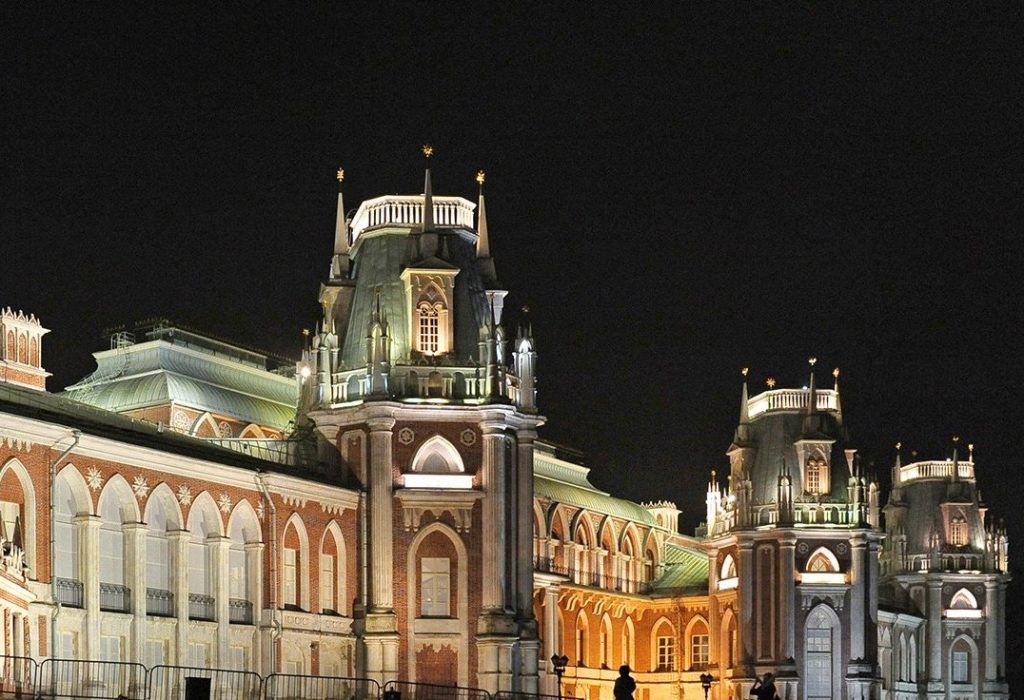 Подсветка дворцового ансамбля в «Царицыне» погаснет на час. Фото: сайт мэра Москвы