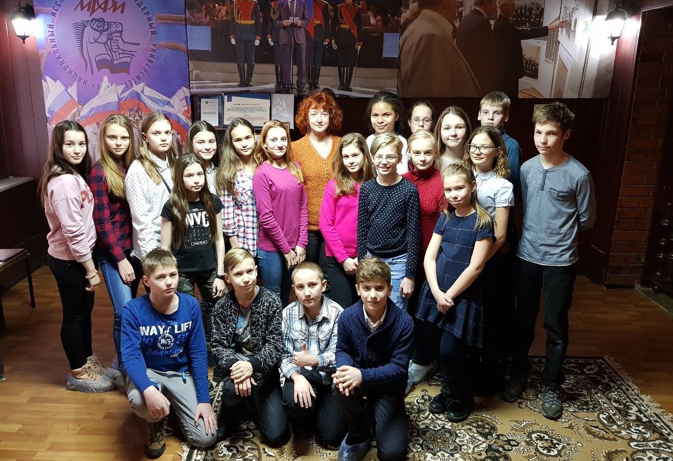 Молодежная палата района Москворечье-Сабурово организовала для школьников юга экскурсию