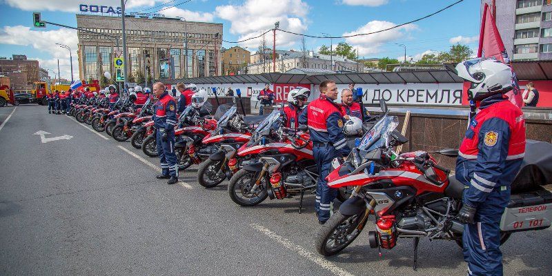 Московские спасатели показали мастер-класс на Мотофестивале-2019