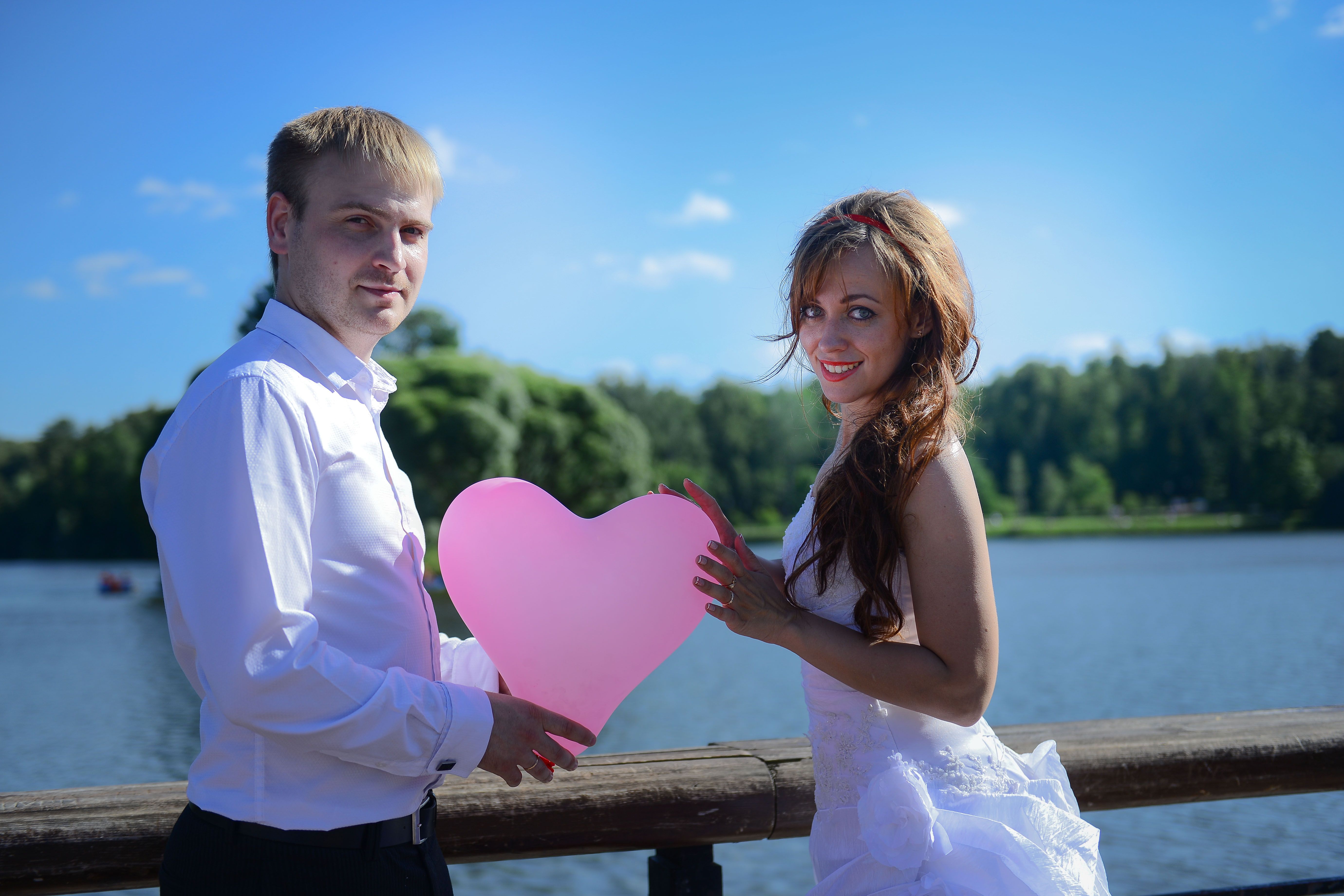 Московские пары сыграют 1300 свадеб ко Дню семьи, любви и верности
