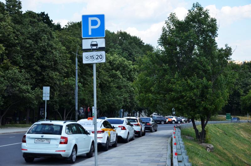 У новых станций метро Сокольнической линии открылись перехватывающие парковки