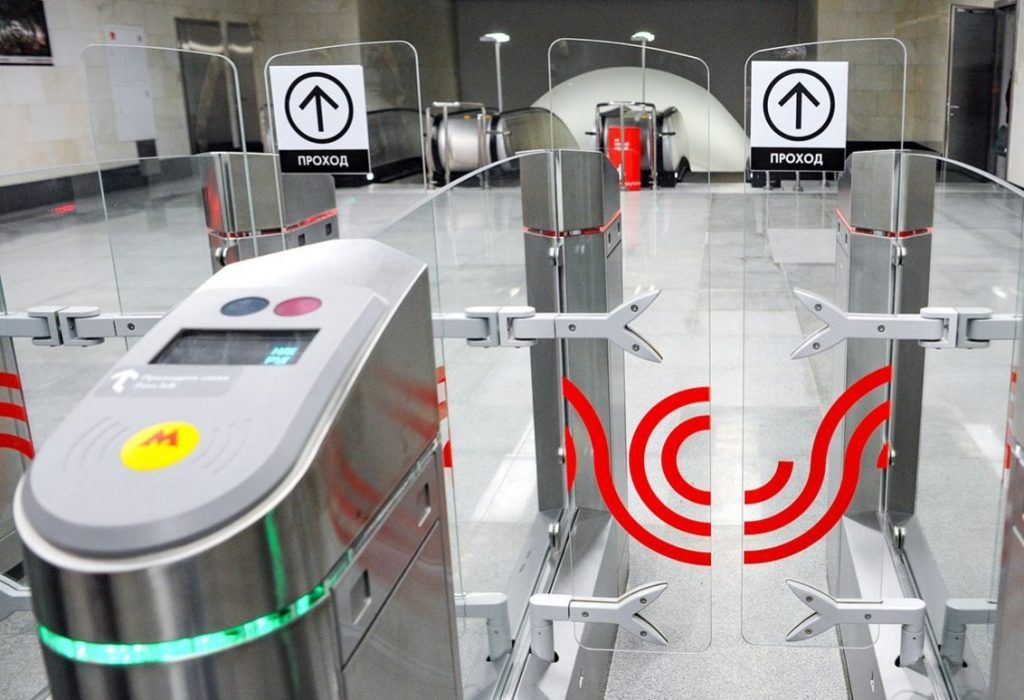 Новые турникеты установят на трех станциях метро в Южном округе. Фото: сайт мэра Москвы