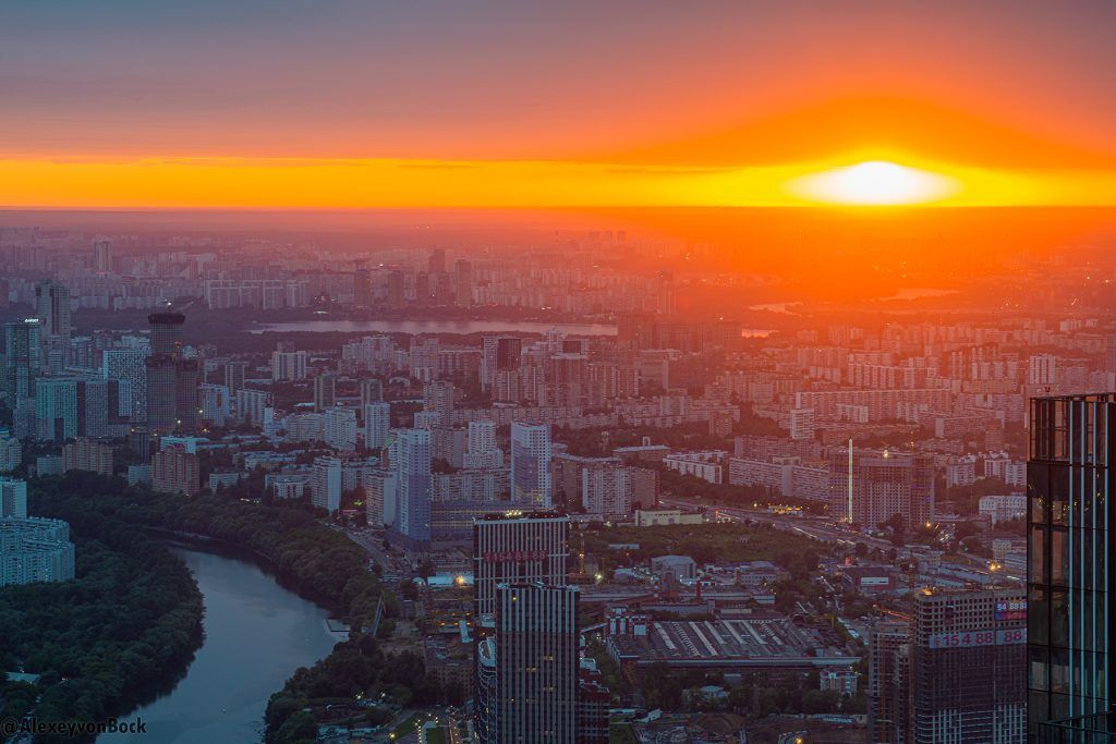 Первый месяц лета, в свою очередь, оказался аномальным. Фото: Алексей Бок, "Вечерняя Москва"