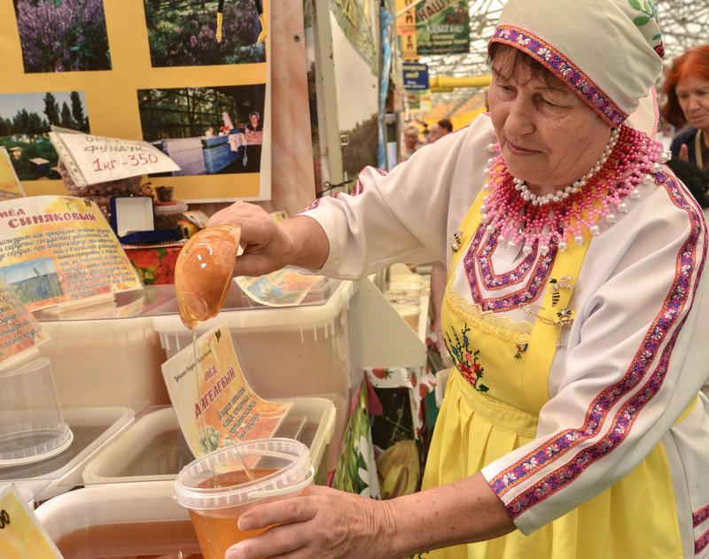 Ярмарку меда открыли в «Коломенском». Фото: Пелагия Замятина