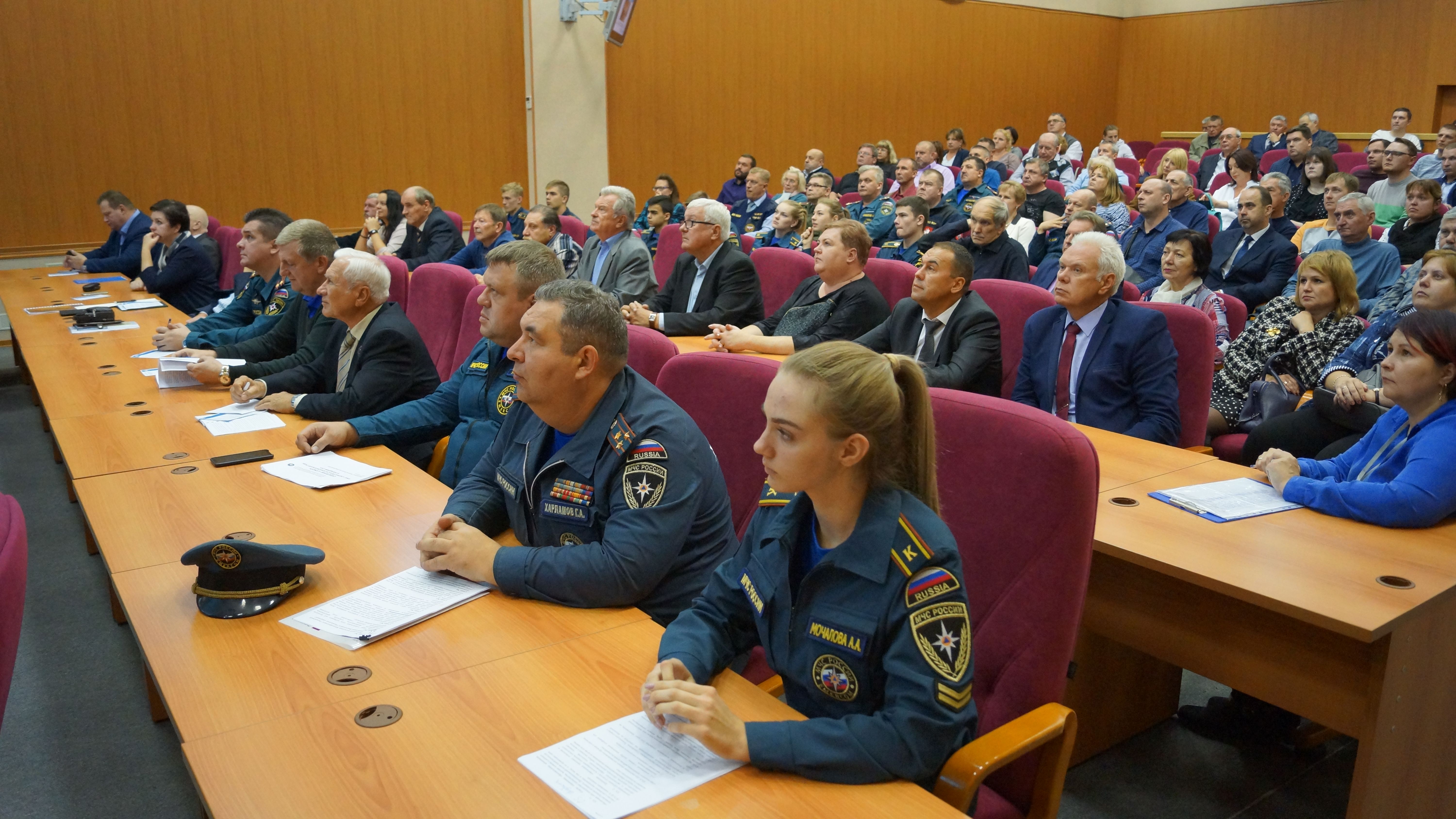 В Учебно - методическом центре ГО и ЧС состоялась конференция: «Теория и практика образовательного процесса ГБПОУ ТПСК им. Максимчука»