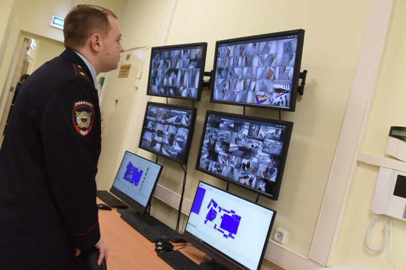 Полицейские ОМВД России по Нагорному району задержали подозреваемого в мошенничестве