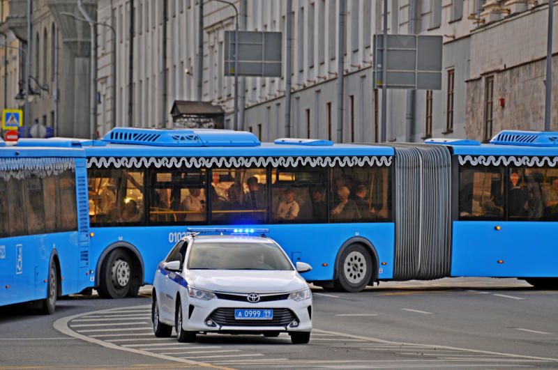 Госавтоинспекторы юга столицы приняли участие в проведении соревнований среди водителей одного из транспортных предприятий