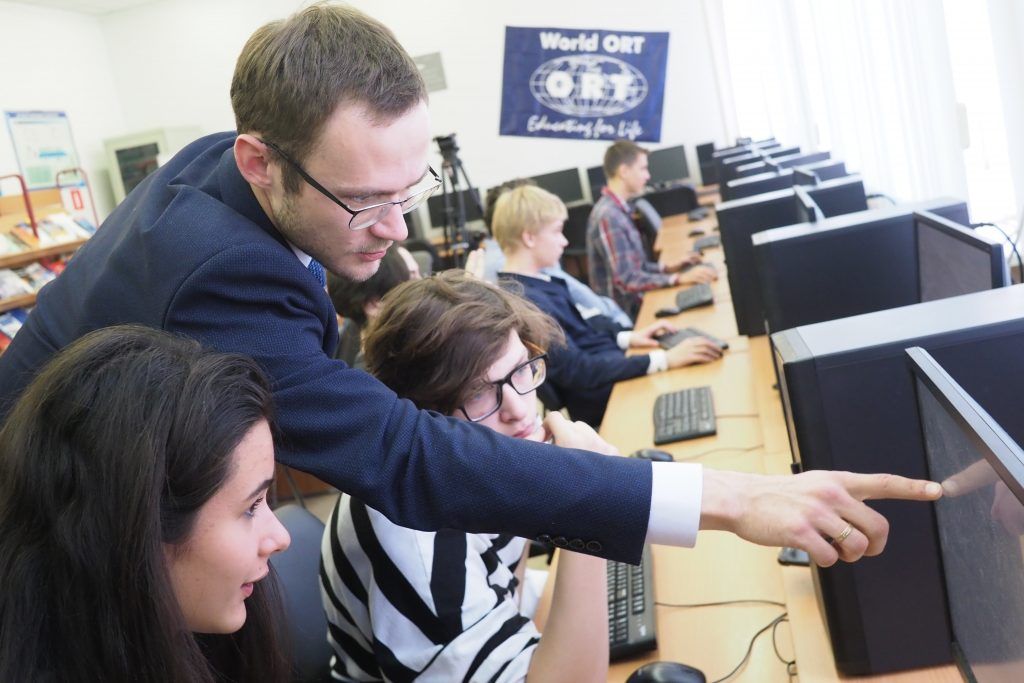 Началась регистрация на конкурс «Учителя года Москвы — 2020». Фото: Антон Гердо, «Вечерня Москва» Началась регистрация на конкурс «Учителя года Москвы — 2020». Фото: Антон Гердо, «Вечерня Москва»