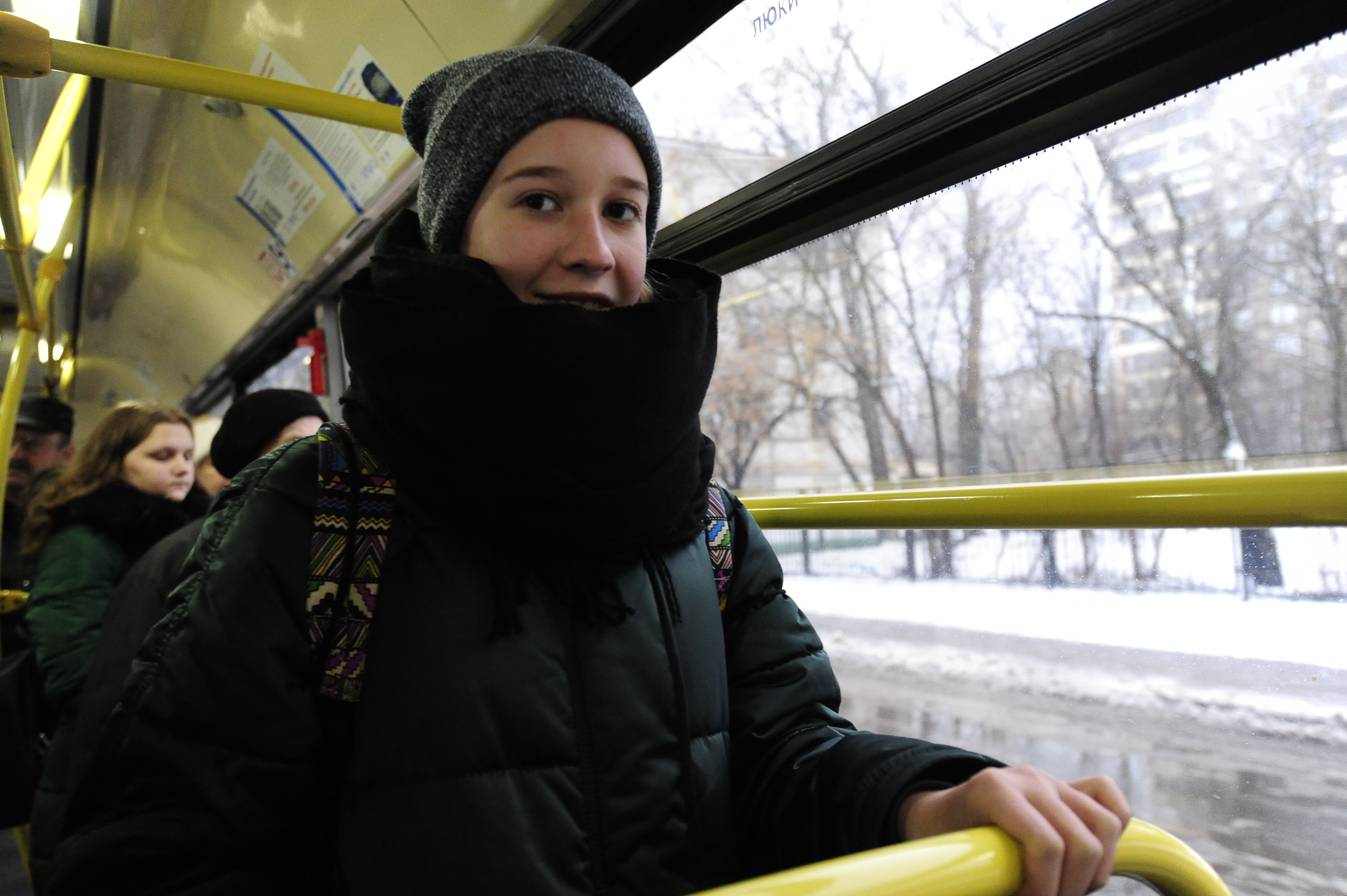 Жители Москвы смогут записать поздравление для пассажиров автобусов. Фото: Пелагия Замятина