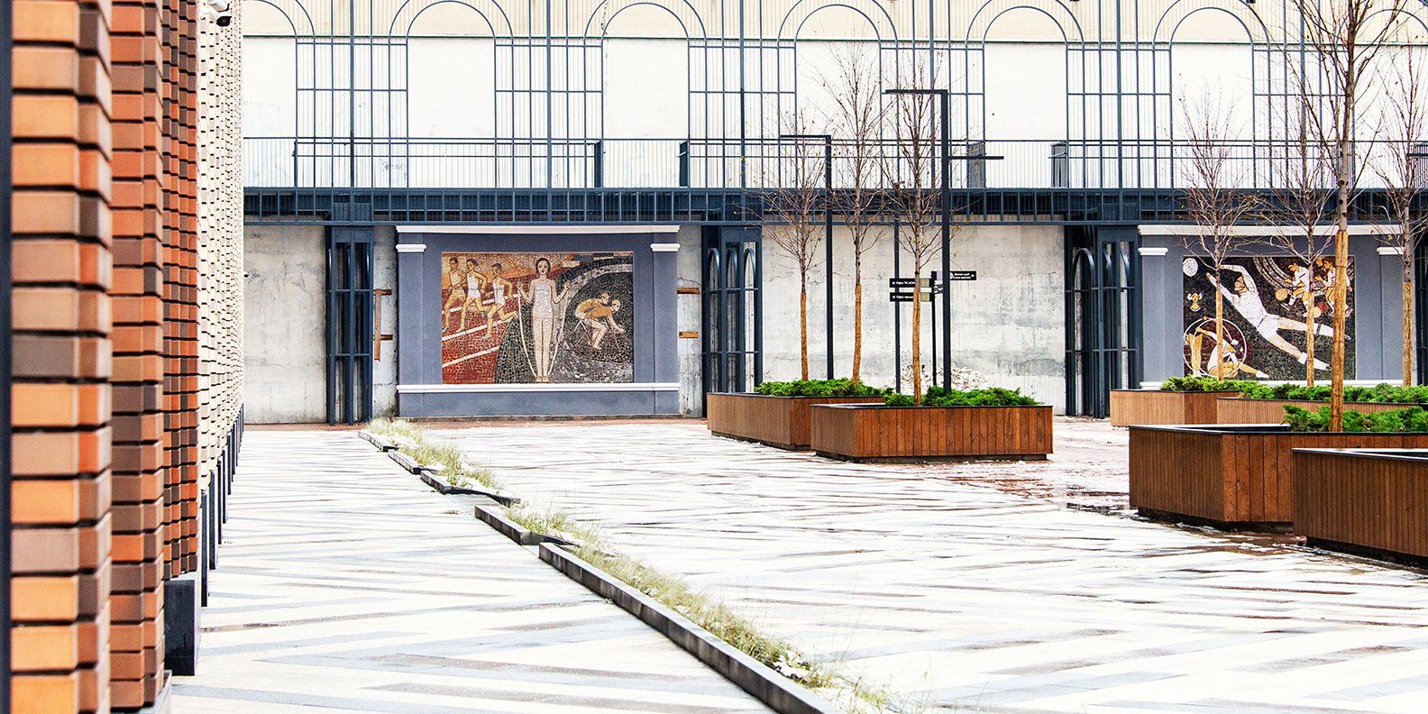 Зону отдыха у станции метро «Динамо» украсили мозаичные панно. Фото: сайт мэра Москвы