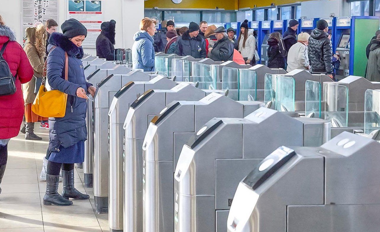 Работу турникетов наладят на втором Московском центральном диаметре