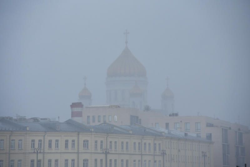 Москвичей ожидает плохая видимость на дорогах из-за тумана