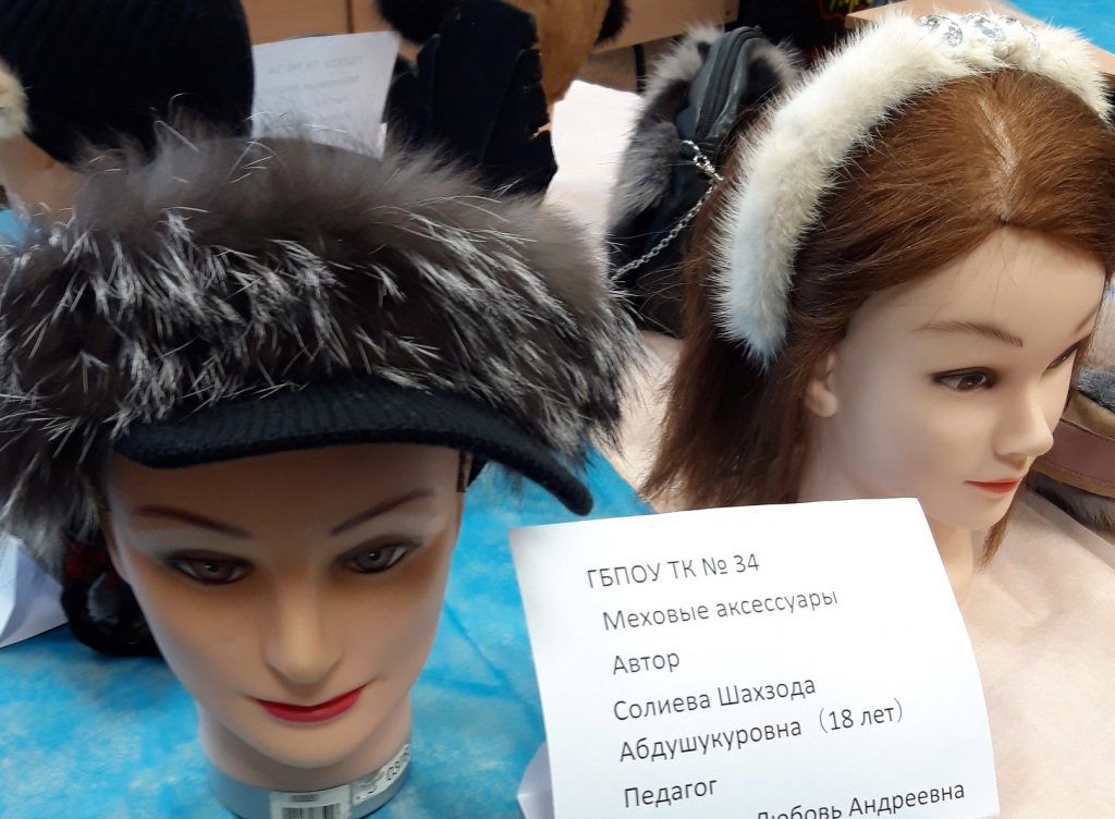 Воспитанницы технологического колледжа №34 заняли первые места в конкурсе модельеров. Фото: страница технологического колледжа №34 ВКонтакте