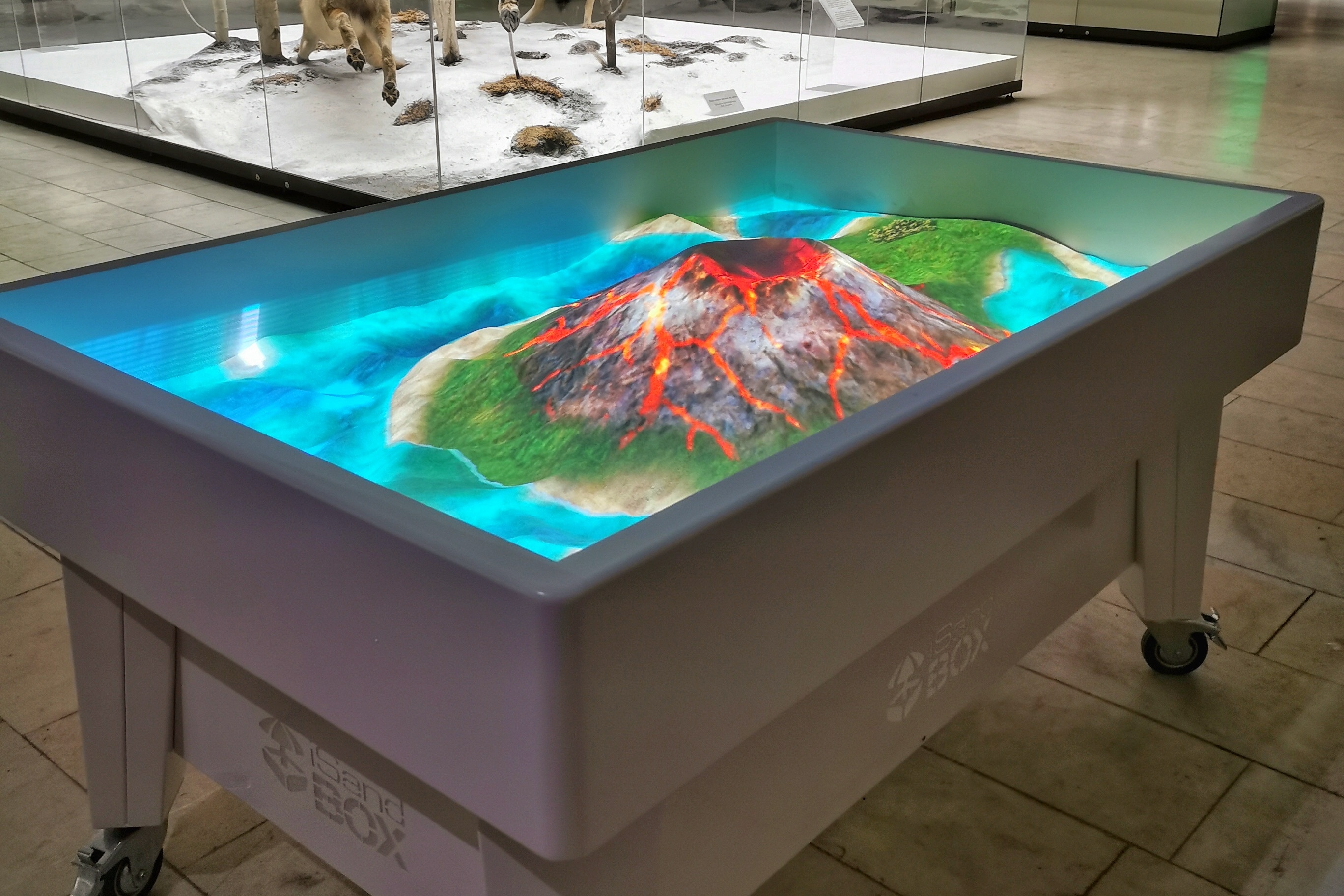 Природа и технологии: песок превратится в моря и вулканы в Дарвиновском музее