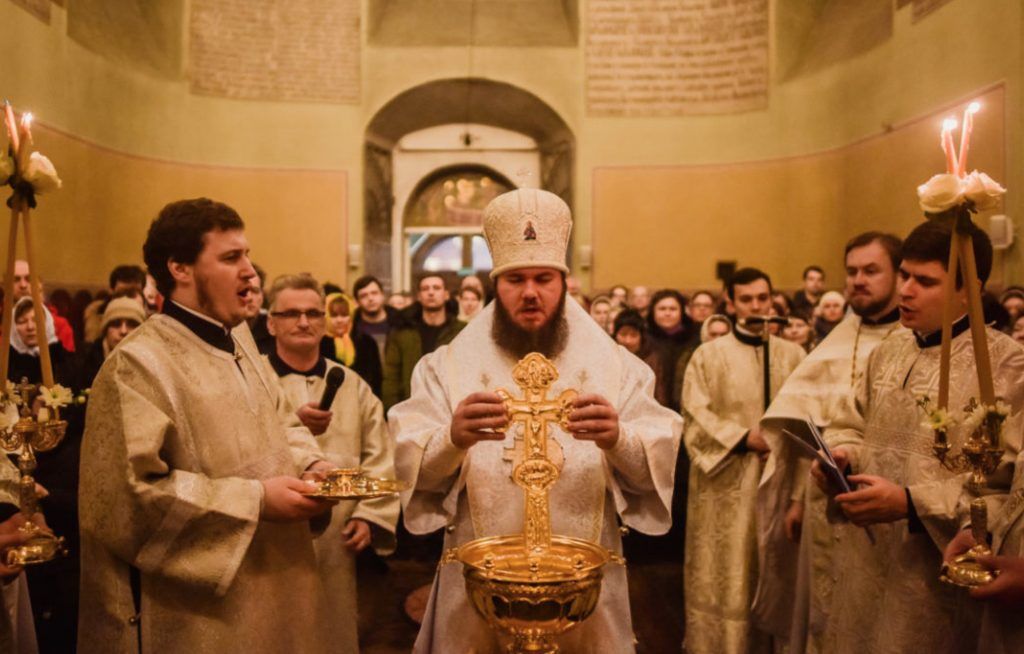 Божественную Литургию в честь Крещения провели в Донском монастыре