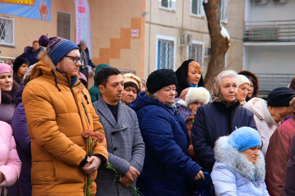 Памятное мероприятие ко Дню окончания Сталинградской битвы провели в Орехова-Борисове Южном. Фото: Александра Сарычева