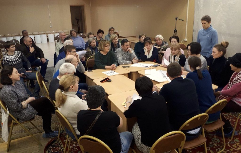 Благоустройство центральной аллеи обсудили в Москворечье-Сабурово. Фото: страница «Сабурово Онлайн» ВКонтакте
