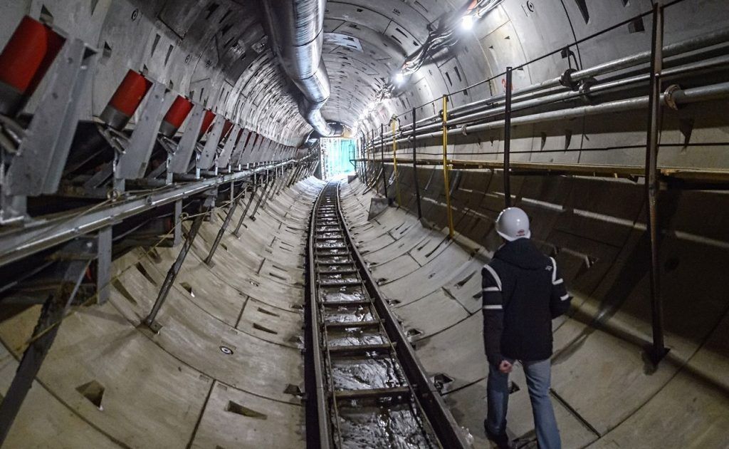 Строительные работы в метро продолжают с соблюдением мер профилактики. Фото: сайт мэра Москвы