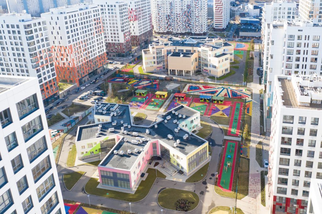 Школу-цветок достроили в Нагатинском Затоне. Фото: сайт Комплекса градостроительной политики и строительства Школу-цветок достроили в Нагатинском Затоне. Фото: сайт Комплекса градостроительной политики и строительства