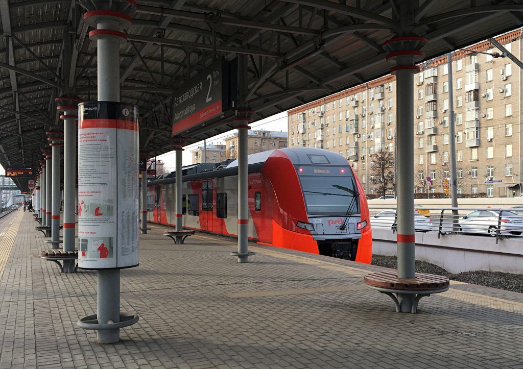 Автоматические санитайзеры появятся на станциях метро и МЦК. Фото: Анна Быкова