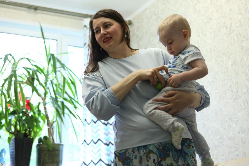 Столичным мамам помогут справиться с эмоциональным выгоранием. Фото: Алексей Орлов, «Вечерняя Москва» Столичным мамам помогут справиться с эмоциональным выгоранием. Фото: Алексей Орлов, «Вечерняя Москва»