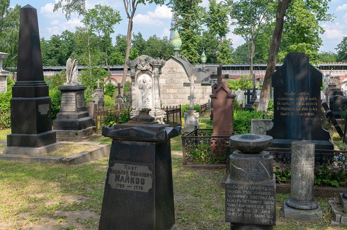 Уникальные надгробия в некрополе Донского монастыря отреставрируют