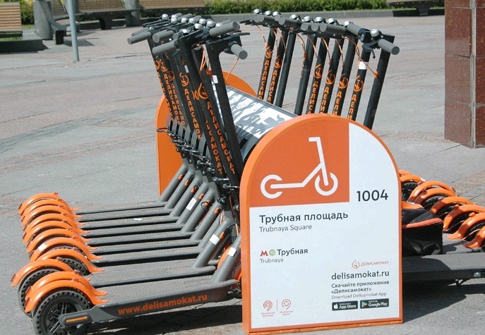 Депутат МГД Щитов предложил приравнять электросамокаты к велосипедам для регулирования их передвижения. Фото: сайт мэра Москвы