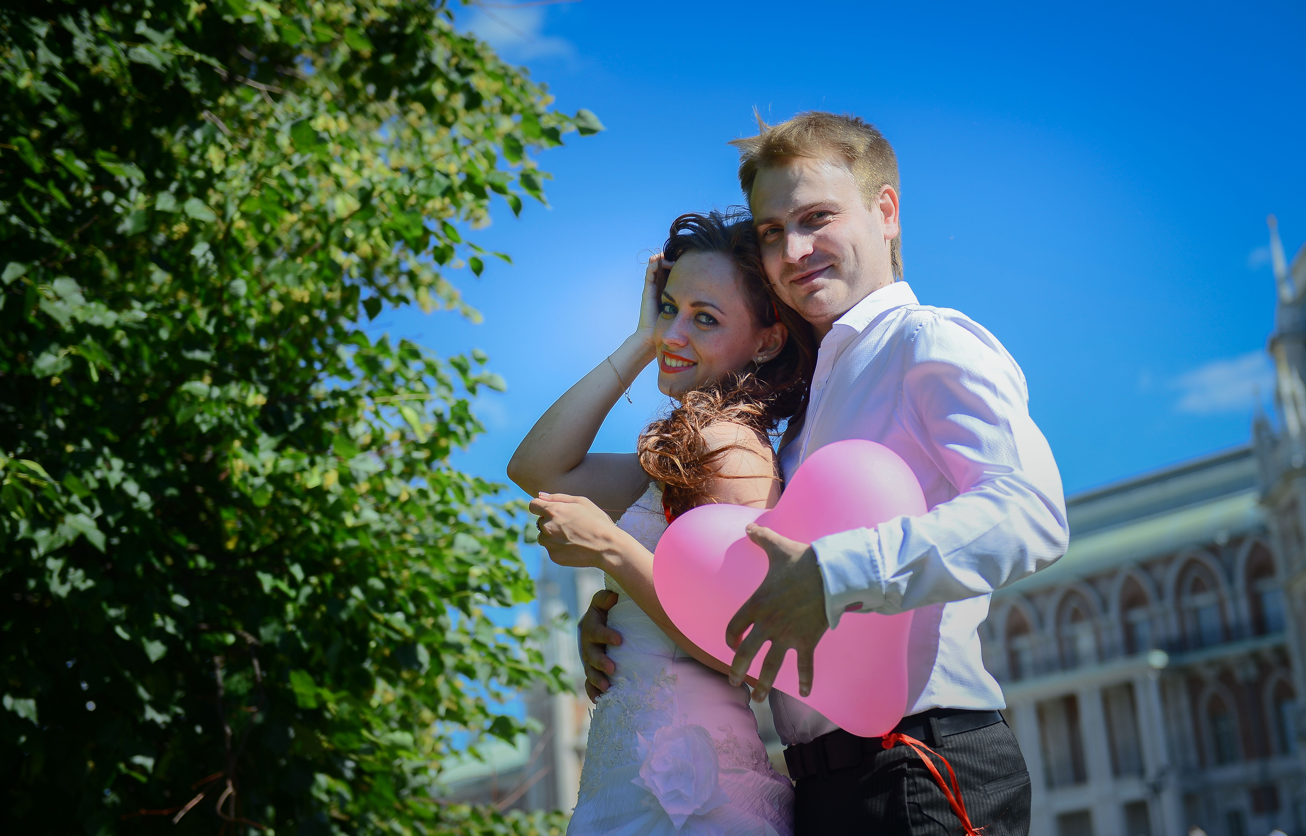 Москвичи справят свадьбу в «Царицыне» и «Коломенском»