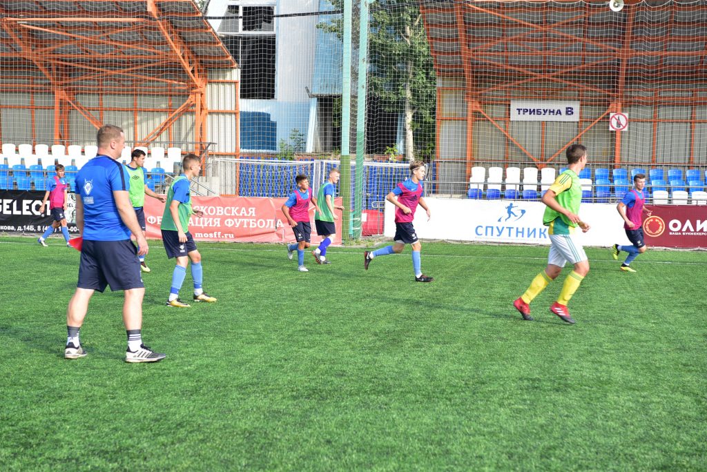 Футболисты академии «Чертаново» проведут 11 контрольных матчей за два дня. Фото: Пелагия Замятина